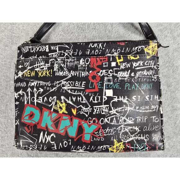 DKNY Bryant Park Black Graffiti Print Crossbody Bag Purse Streetwear 2021 - Picture 3 of 12